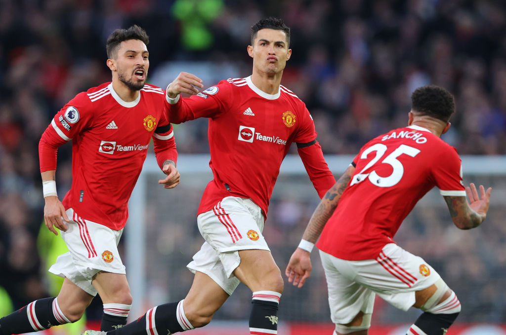 Cristiano Ronaldo dupla, és rekord a nap rangadóján! – videó