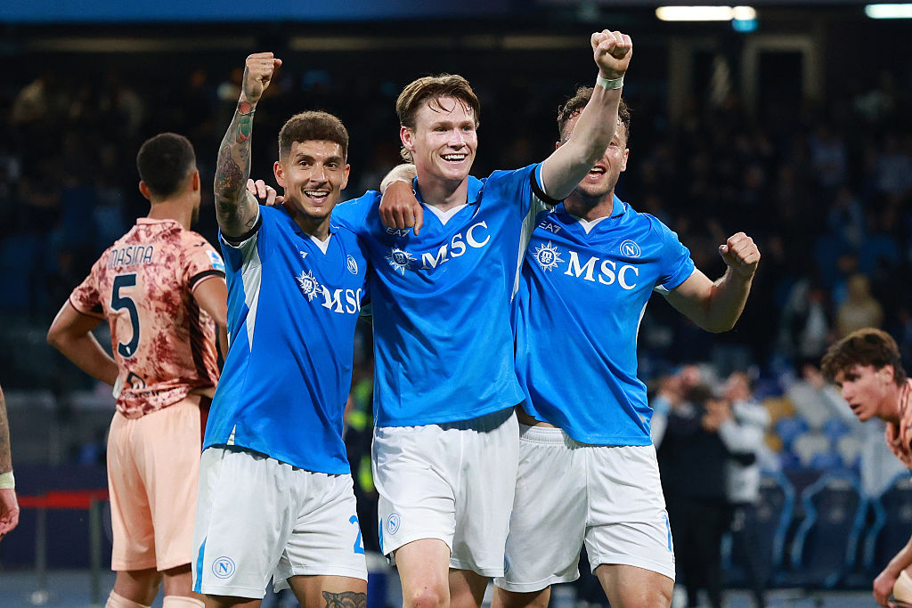 Serie A: Scott McTominay vezérletével nyert a Napoli és a tabella élére állt – videóval